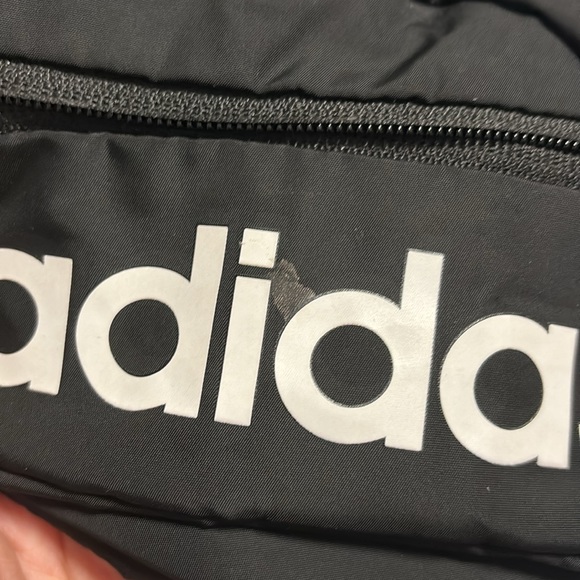 adidas 🤍🖤 Belt bag / fanny pack - Picture 4 of 10